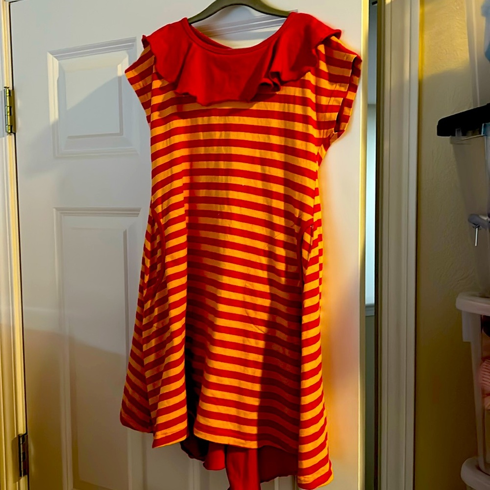 Wonderland sleeveless striped cotton boutique dress. Size 7.
